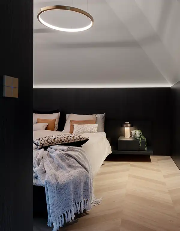 Hanssen id villa master bedroom sneak 3